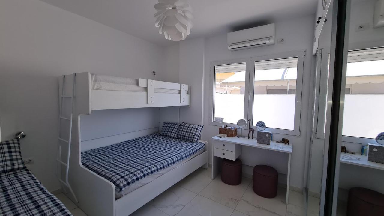 Апартаменты Rocknest Sea View Penthouse Саранда Экстерьер фото